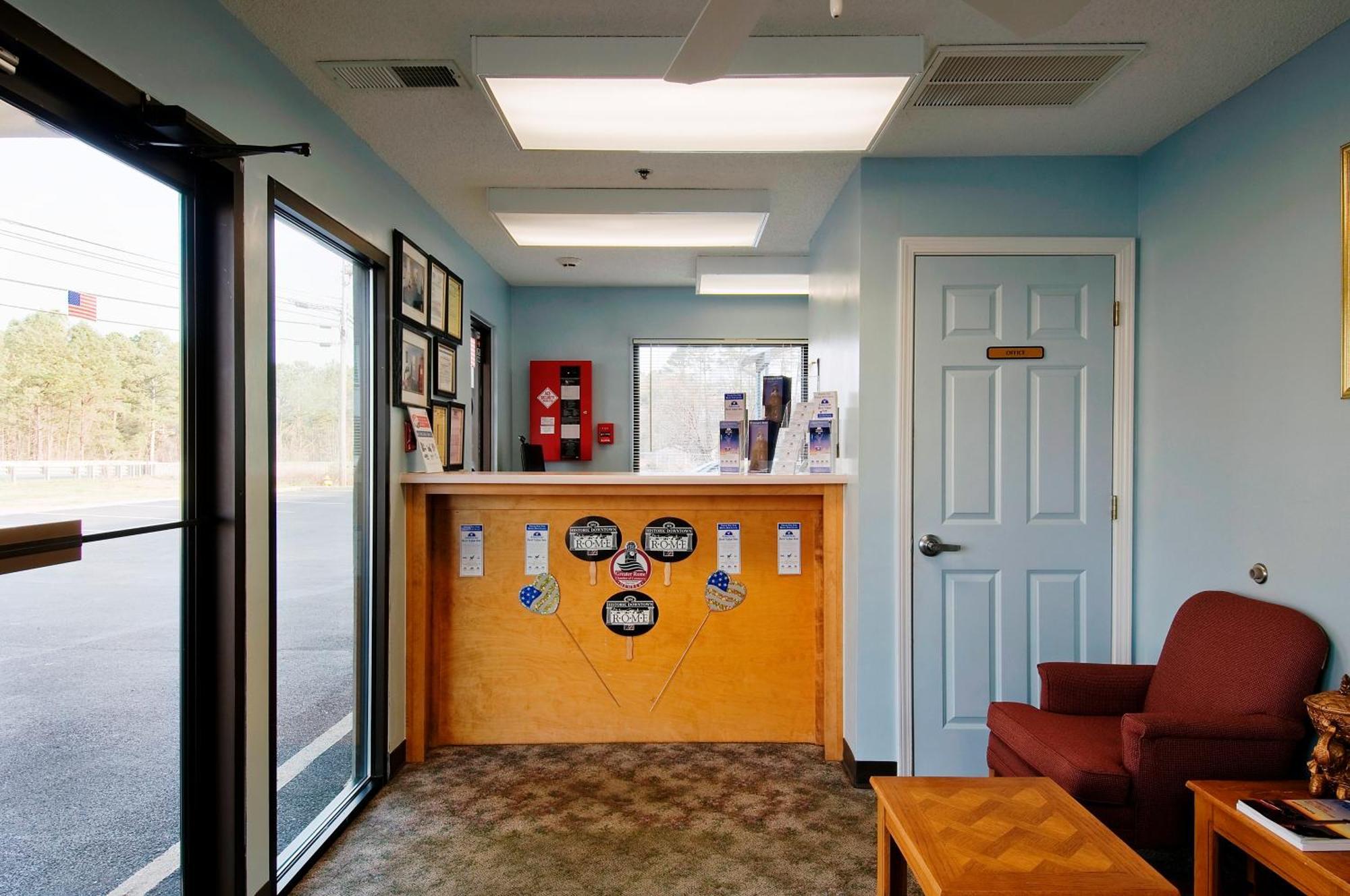 Americas Best Value Inn - Rome Lindale Buitenkant foto
